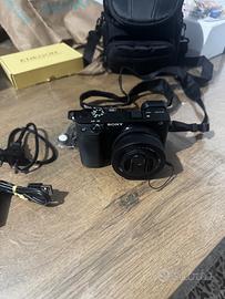 Vende Sony Alpha 6400