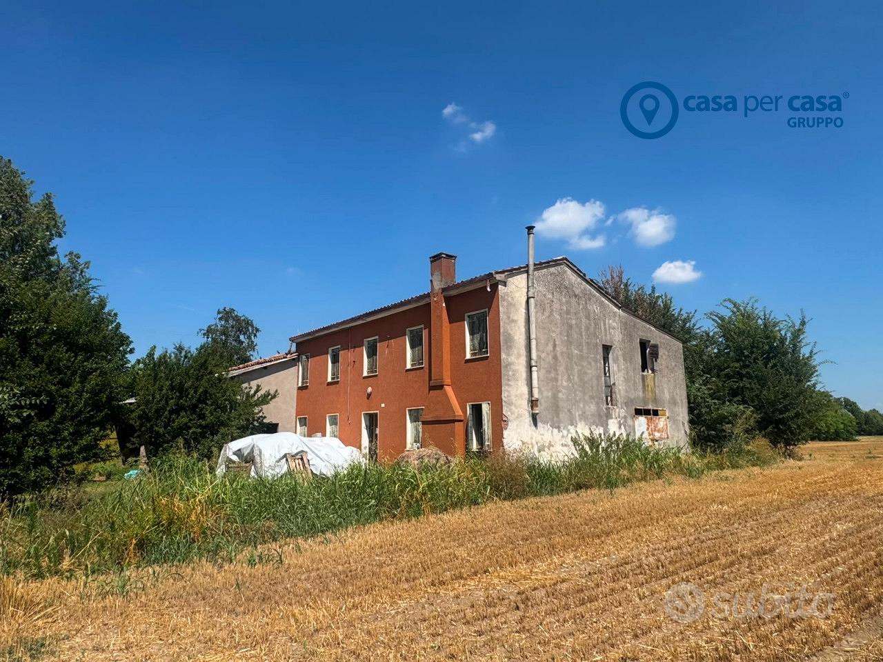 Rustico con 2,3 ettari di terreno - Vista 3