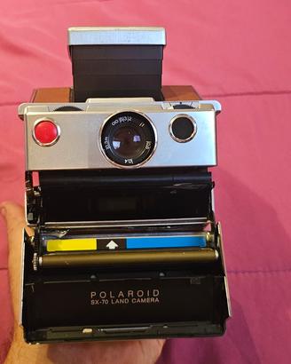 polaroid sx-70 land camera