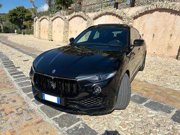 Maserati Levante 3.0 Q4 250 CV