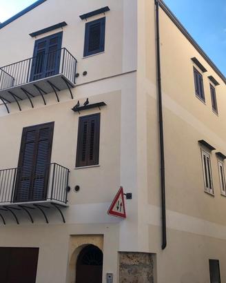2 vani in via alla Piazza dei Tedeschi 10
