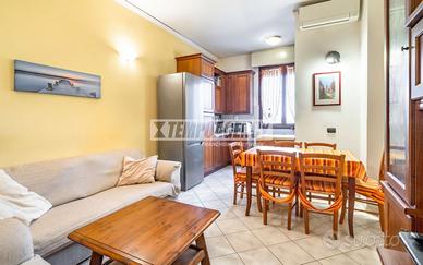3 Locali con Box e Cantina