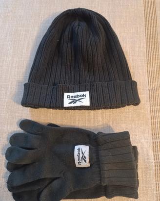 set berretto e guanti Reebok 