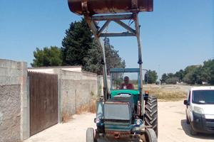 Trattore LANDINI con pala