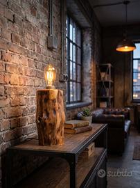 Lampada da Tavolo in Legno -  Creata a Mano + Led 