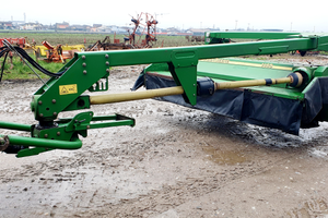 Falciacondizionatrice John deere 1465