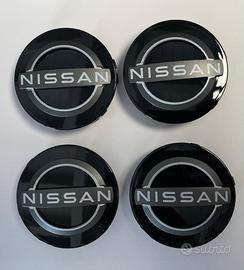 4 COPRIMOZZO CAPS 63 mm per NISSAN QASHQAI > 2023