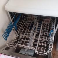 Lavastoviglie Indesit