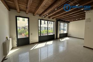 N.3 NEGOZI AFFIANCATI PER INVESTIMENTO