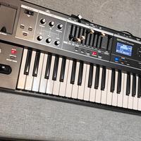 Roland VR-09 B
