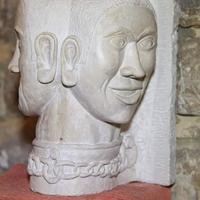 scultura scolpita a mano