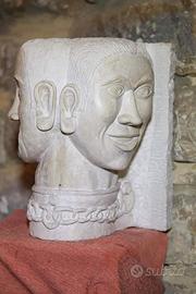 scultura scolpita a mano