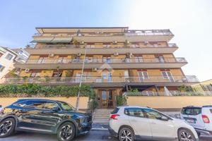 3 LOCALI A ROMA