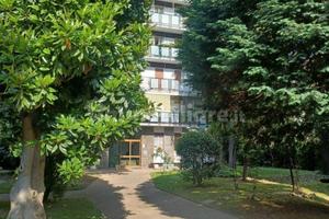 Cantina finestrata di 4 mq in zona isola