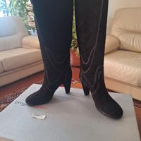 stivali donna camoscio nuovi misura 37