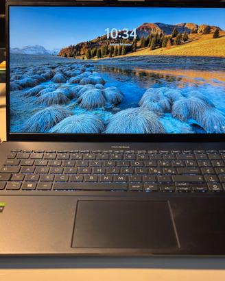 ASUS ZenBook Pro 15 i7 16GB - SSD e batteria nuovi