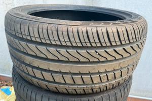 Gomme 245/40/18