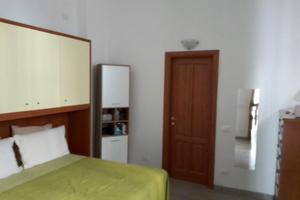 3 locali più servizi anche 5 mesi