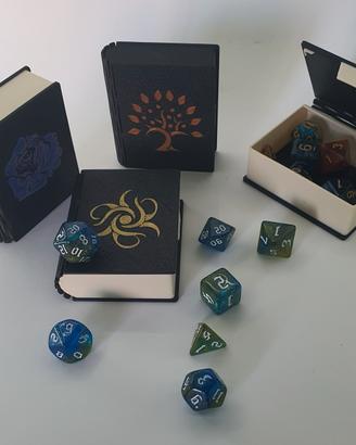 Libro portadadi D&D + 7 dadi personalizzabile