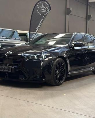 BMW M5 Touring * FULL OPTIONAL / IVA ESPOSTA*