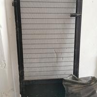 Porta in ferro da garage o legnaia