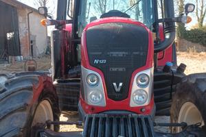 Trattore Valtra N 123 Versu