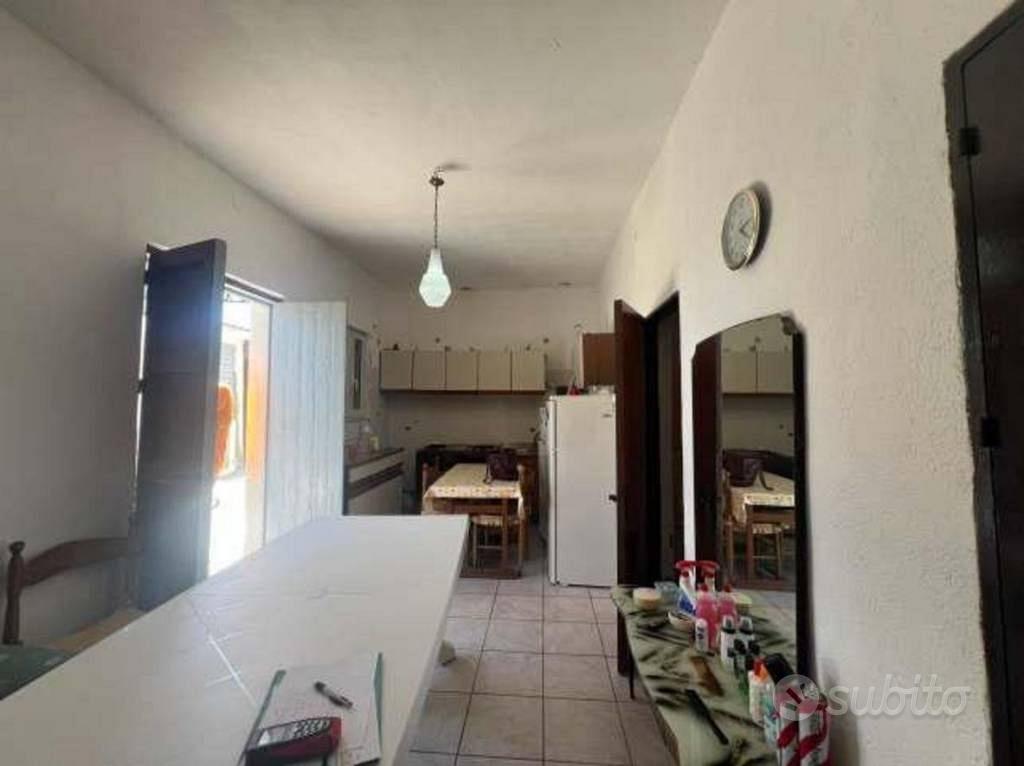 Immobile in asta di 1024 m² con 2 locali a Licata - Vista 4
