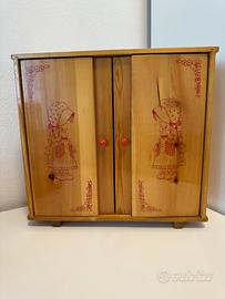 Armadio in legno per bambole Holly Hobbie Anni '70