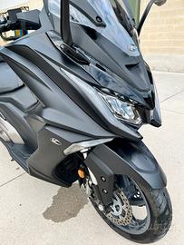 Kymco Ak550