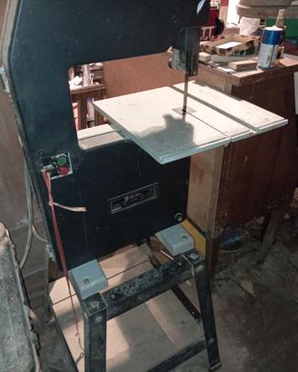 Sega a nastro ELU EBS 3501 A1 con basamento