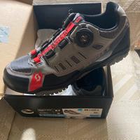 Scott con boa numero 37