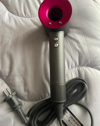 Dyson usato ben tenuto