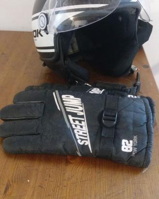Casco e guanti invernali
