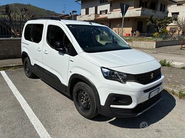 PEUGEOT Rifter BlueHDi 130 EAT8 GT Line Standard