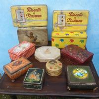 Lotto di scatole di latta vintage originali