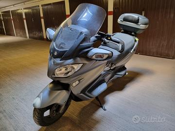 Suzuki Burgman 650 - 2015