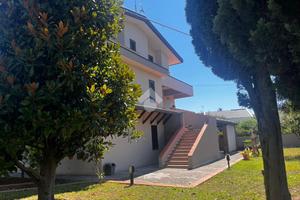 PORZIONE DI BIFAMILIARE A FROSINONE