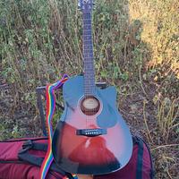 chitarra acustica Yamaha 