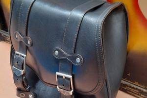 Borsa in cuoio per Sportster e Dyna