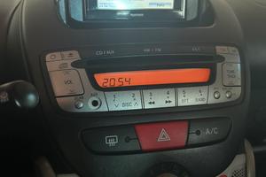 AUTORADIO TOYOTA AYGO Radio TOMTOM COMPRESO