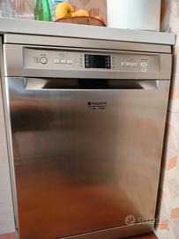 lavastoviglie Hotpoint Ariston  RITIRO A MANO 