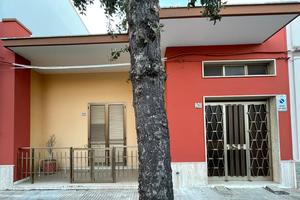 APPARTAMENTO INDIPENDENTE mq 240 Monteroni di Lecc