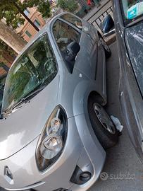 Renault Twingo 1.2 benzina –dicembre  2010 – ideal