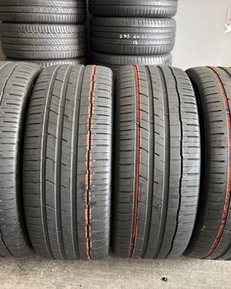 255 45 20 Hankook 70% utile, compreso montaggio