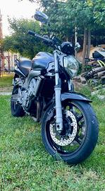 Yamaha FZ600