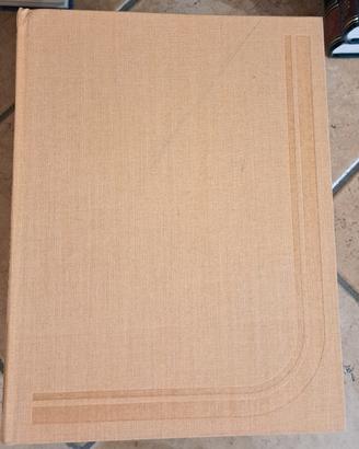 Grande Enciclopedia della maglia e del cucito