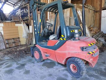 Elevatori Diesel Linde 30 Qt. e OM Diesel 25 Qt.