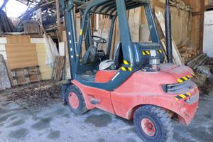 Elevatori Diesel Linde 30 Qt. e OM Diesel 25 Qt.