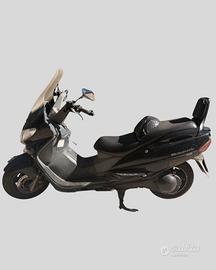 MOTO SUZUKI BURGMAN 400 DEL 1999 KM. 86290