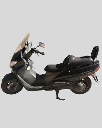 MOTO SUZUKI BURGMAN 400 DEL 1999 KM. 86290